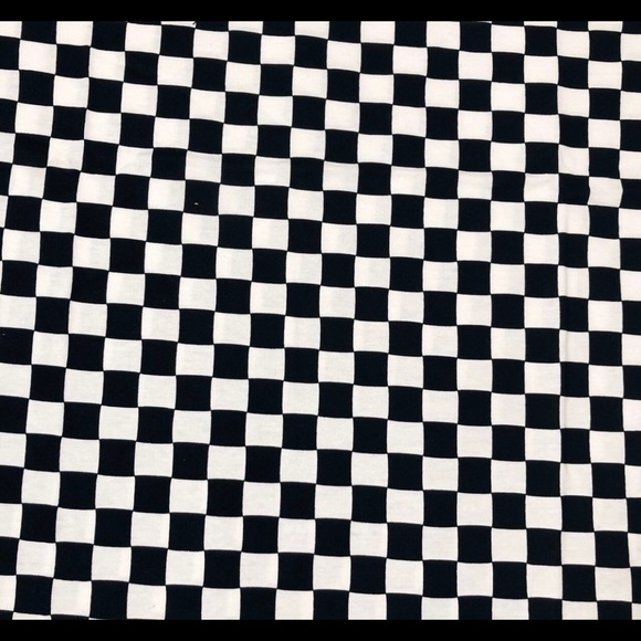 Checkered Print Short Sleeve - Picture 2 of 3